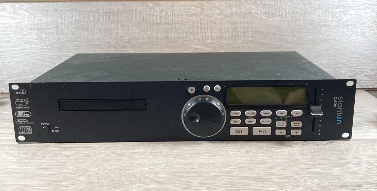 FOR PARTS REPAIR Stanton C.402 Rackmount Professional DJ MP3 CD Player Turns On