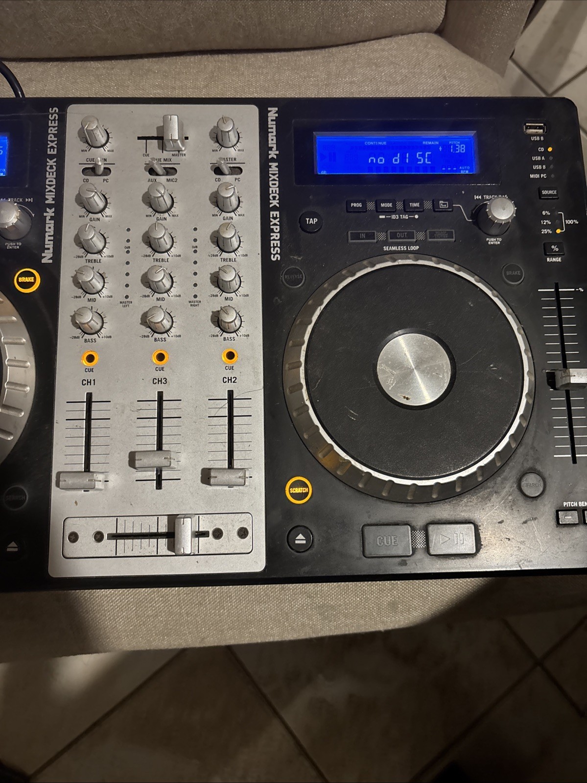 Numark Mixdeck Express Double Deck Controller – Black